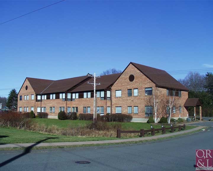 78 Beaver Rd, Wethersfield, CT for lease - Building Photo - Image 1 of 4