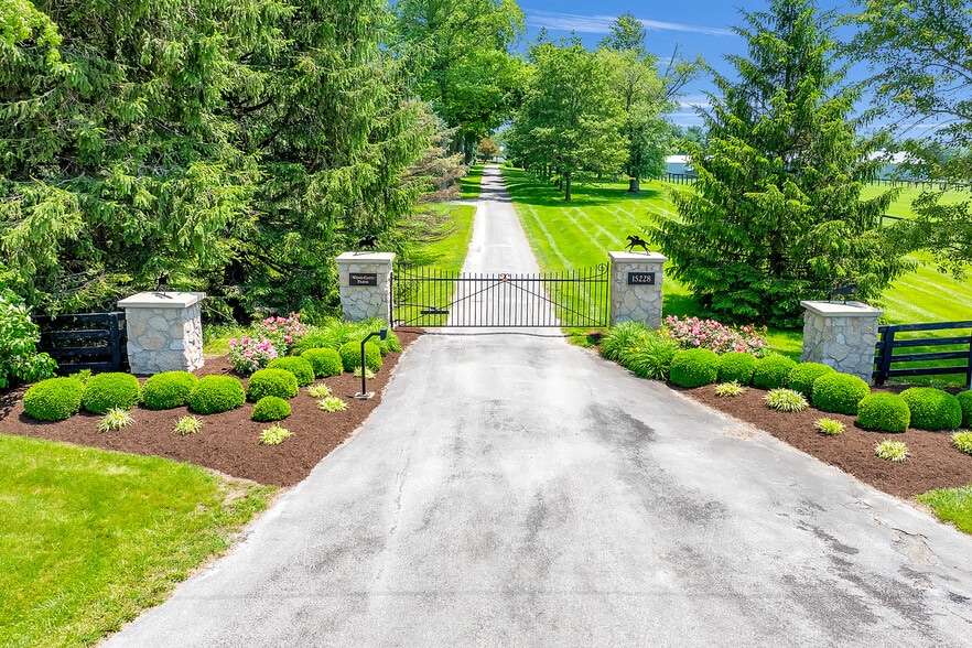 15228 Croton Rd, Centerburg, OH for sale - Building Photo - Image 3 of 14