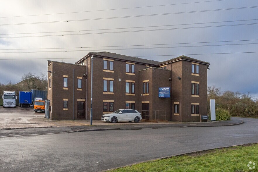 Hazell Way, Nuneaton for sale - Primary Photo - Image 1 of 1