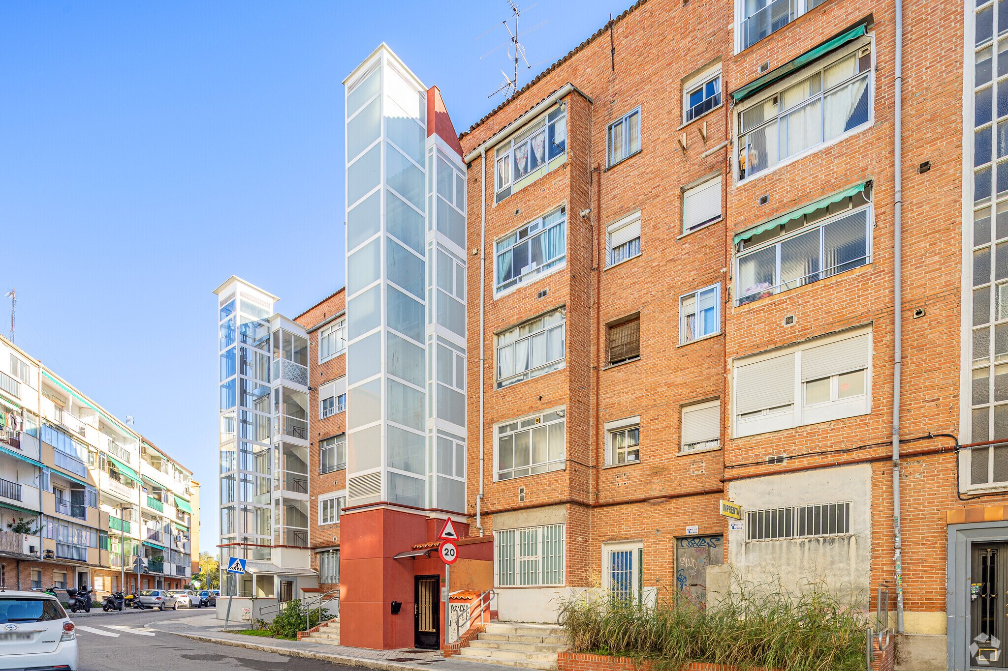 Calle Yébenes, 203, Madrid, Madrid for sale Primary Photo- Image 1 of 1