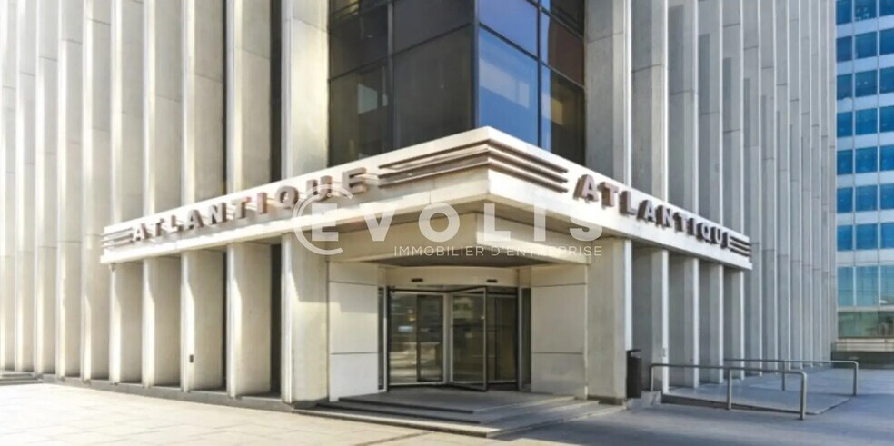1 Place De La Pyramide, Puteaux for lease - Building Photo - Image 1 of 4