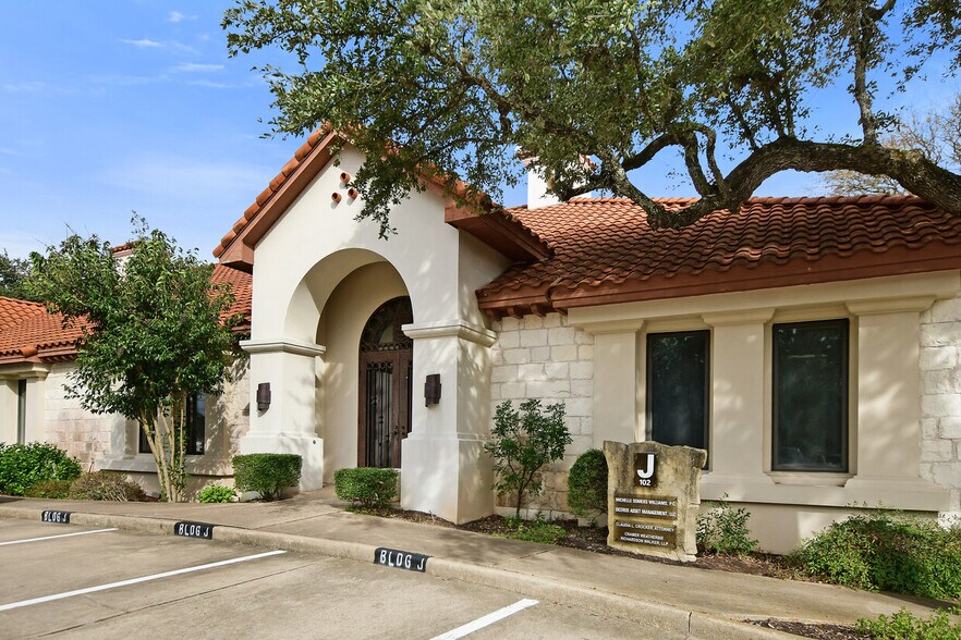 3660 Stoneridge Rd, Austin, TX for sale - Building Photo - Image 1 of 1