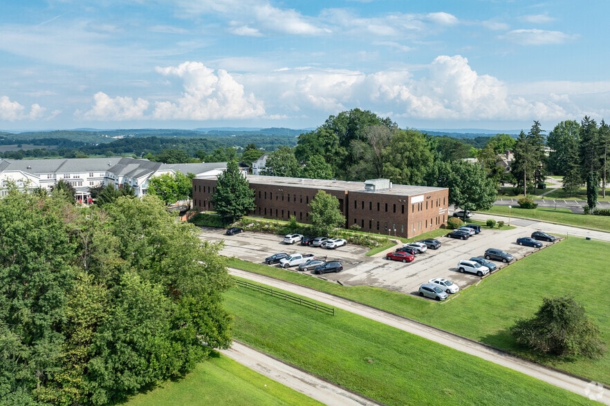 1 Northgate Sq, Greensburg, PA for lease - Aerial - Image 3 of 4
