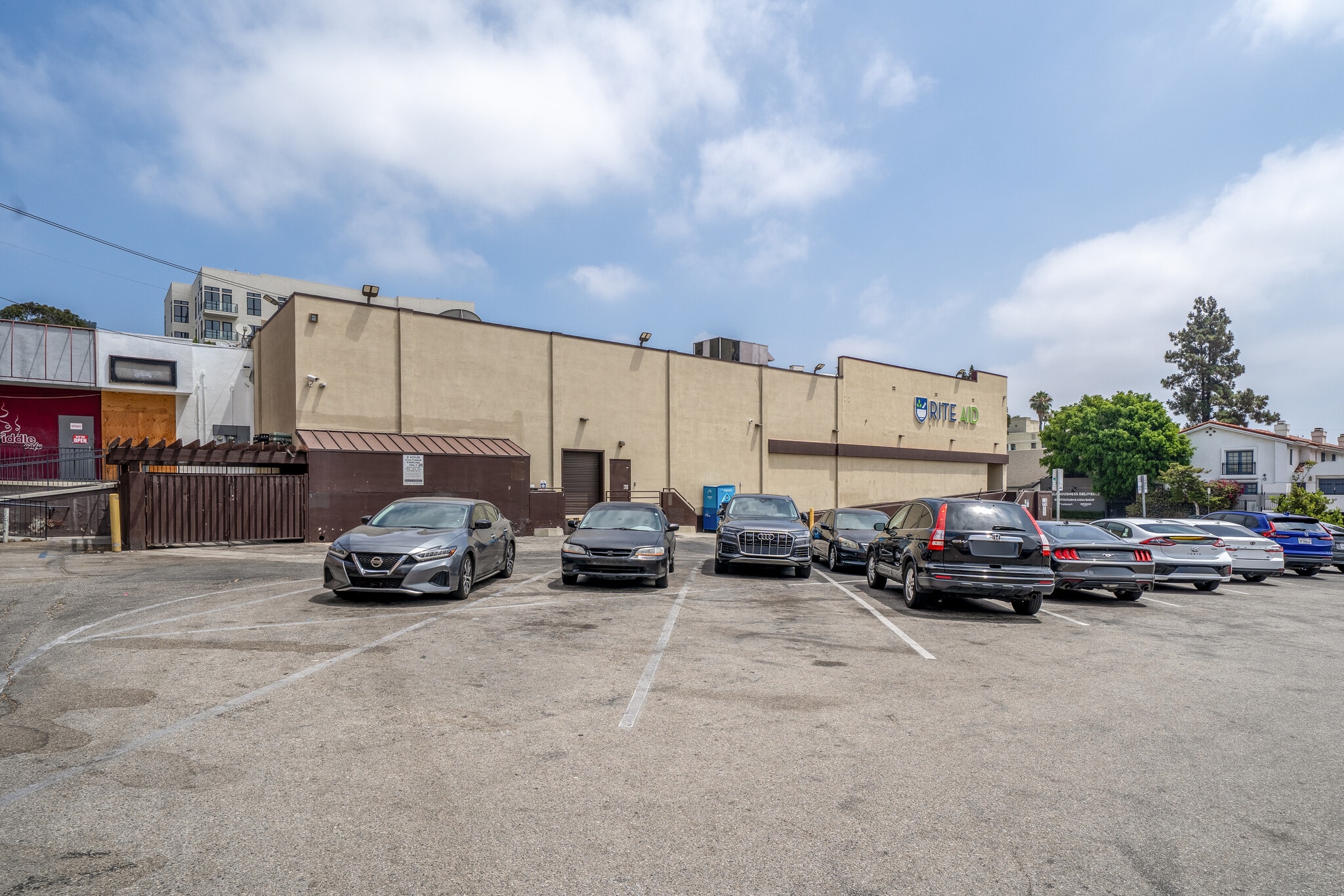 7900 W Sunset Blvd, Los Angeles, CA for lease Interior Photo- Image 1 of 13