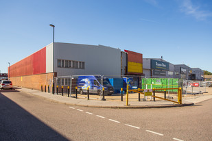 Peall Rd, Croydon LND - Warehouse