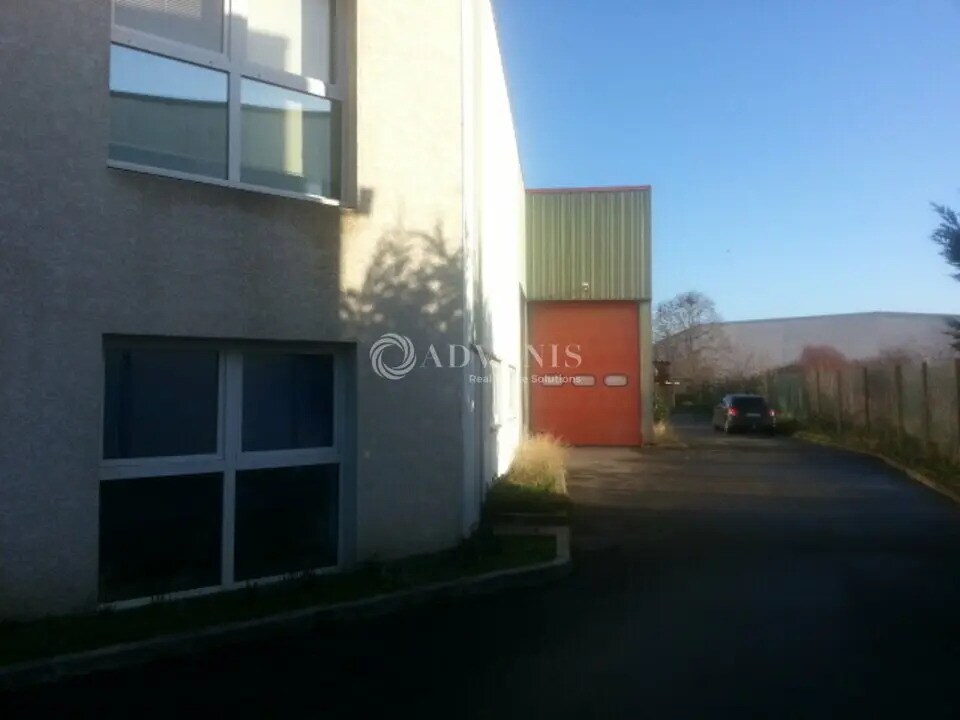 Flex in Les Mureaux for sale Building Photo- Image 1 of 2