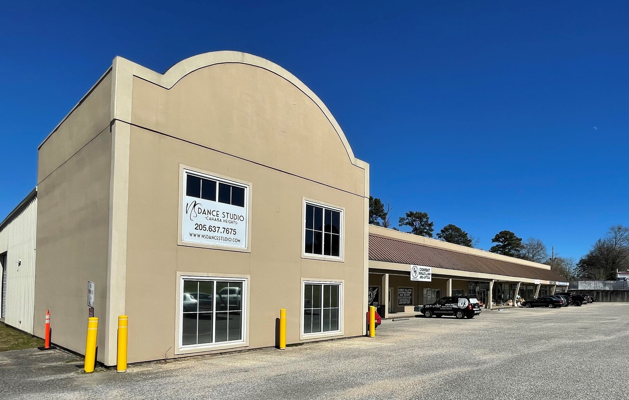 32423246 Cahaba Heights Rd, Vestavia, AL 35243