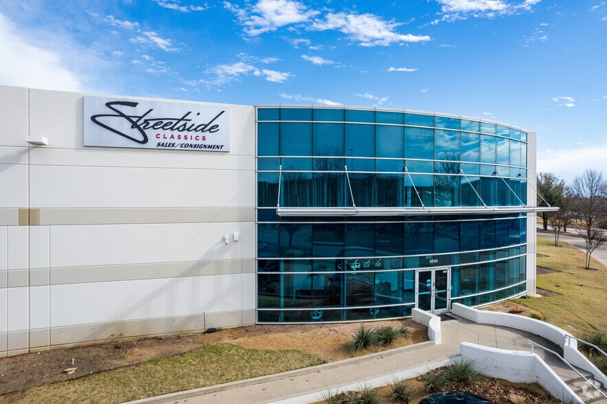 5400 Sandshell Dr, Fort Worth, TX for lease - Building Photo - Image 3 of 7