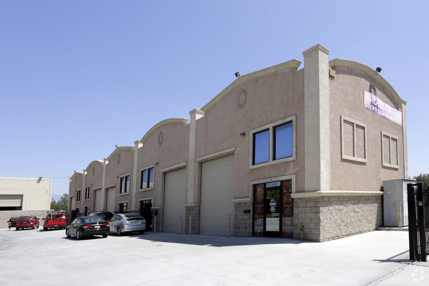 327 W E St, Colton, CA for sale - Primary Photo - Image 1 of 7