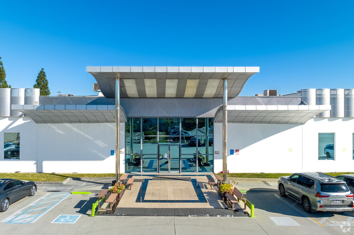 900 Turnbull Canyon Rd, City Of Industry, CA for lease Building Photo- Image 1 of 8