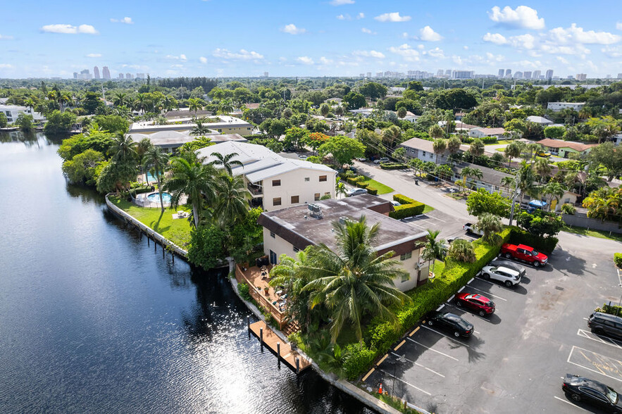 821 NE 18th Ct, Fort Lauderdale, FL for sale - Aerial - Image 2 of 6