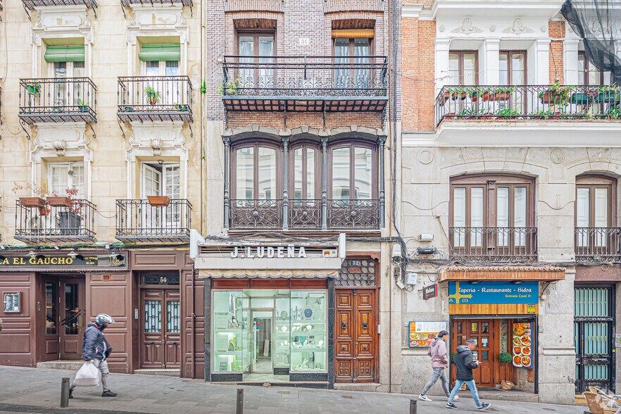 Calle de Tetuán, 32, Madrid, Madrid for lease - Building Photo - Image 2 of 2