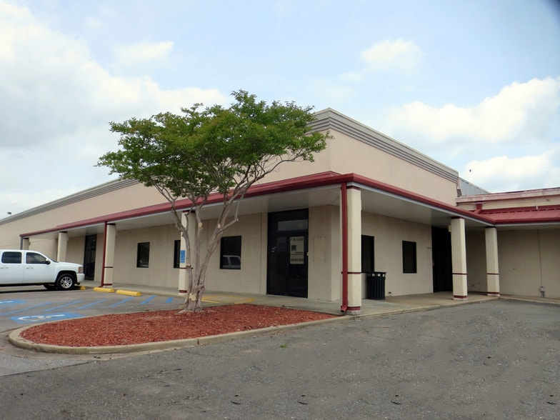 1804 MacArthur Dr, Alexandria, LA for lease - Building Photo - Image 2 of 14