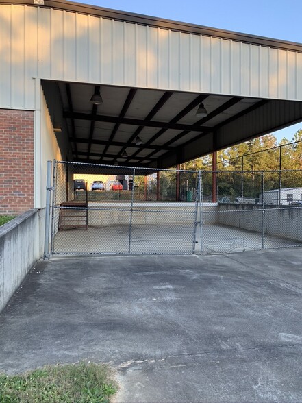 6080 Coca Cola Blvd, Columbus, GA for lease - Building Photo - Image 3 of 13