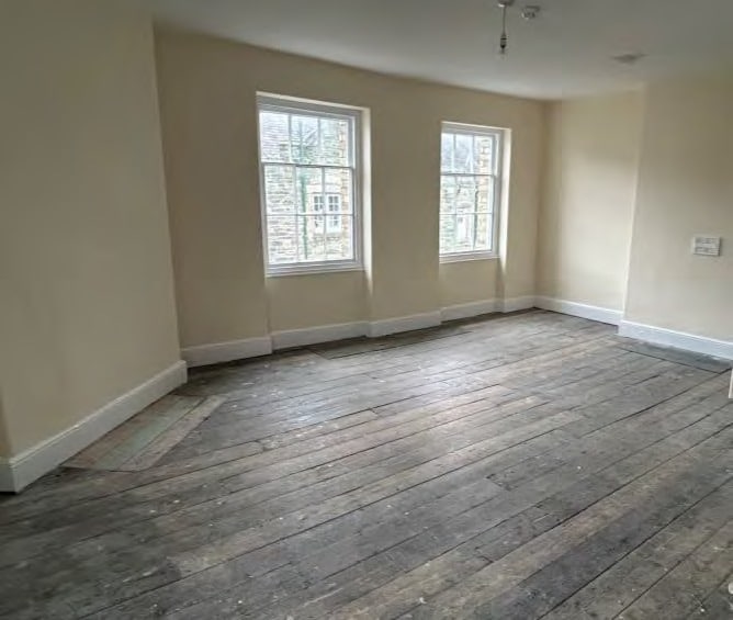 8 Duke St, Tavistock for lease - Interior Photo - Image 3 of 5