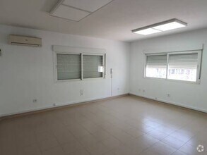 Office in Fuenlabrada, Madrid for lease Interior Photo- Image 2 of 7