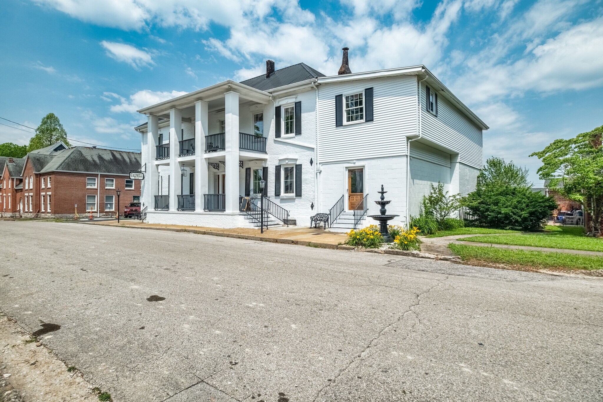 151 E 6th St, Russellville, KY 42276 Retail for Sale