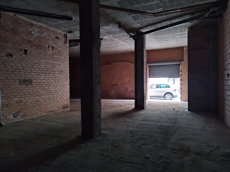Retail in ALMAZORA for sale - Building Photo - Image 3 of 17