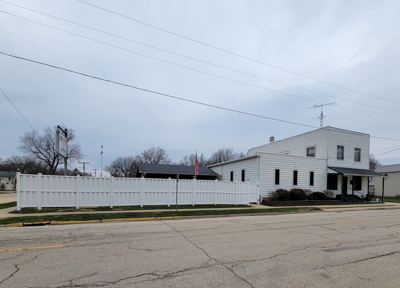 207 S Butler St, Nelson, IL for sale - Building Photo - Image 2 of 59