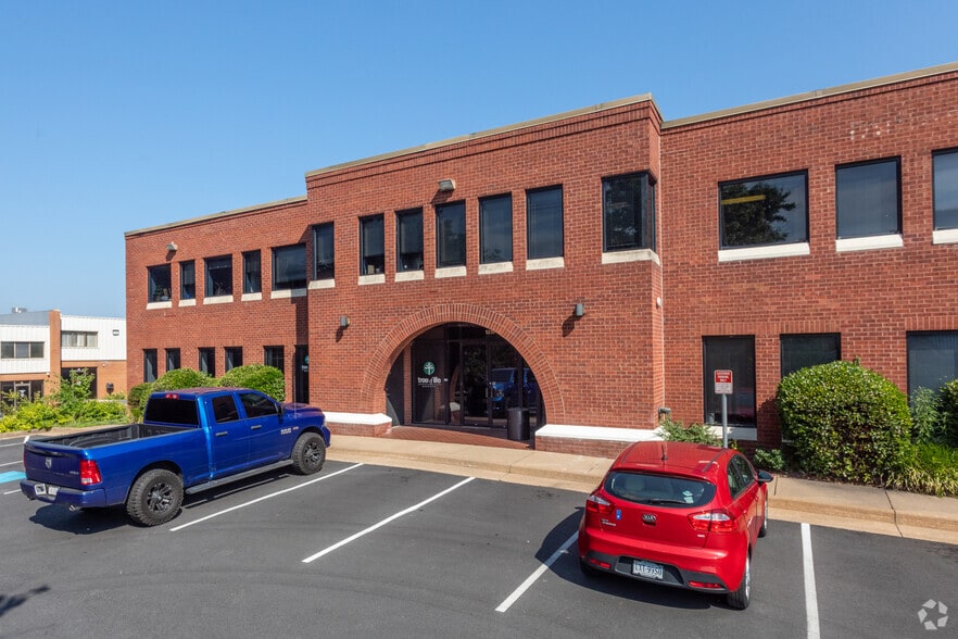 1319 Shepard Dr, Sterling, VA for lease - Building Photo - Image 2 of 14