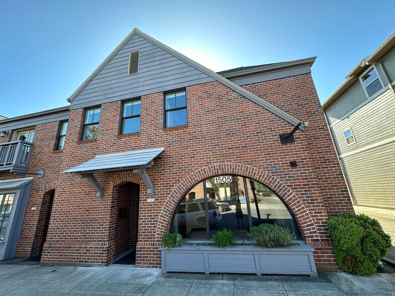 1505 Ne Village St, Fairview, OR for sale - Building Photo - Image 1 of 30