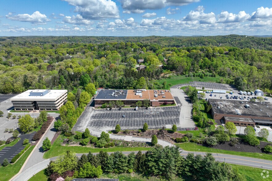 Flex for Sale in 101 Kappa Dr, Pittsburgh, PA 15238 TenX Commercial