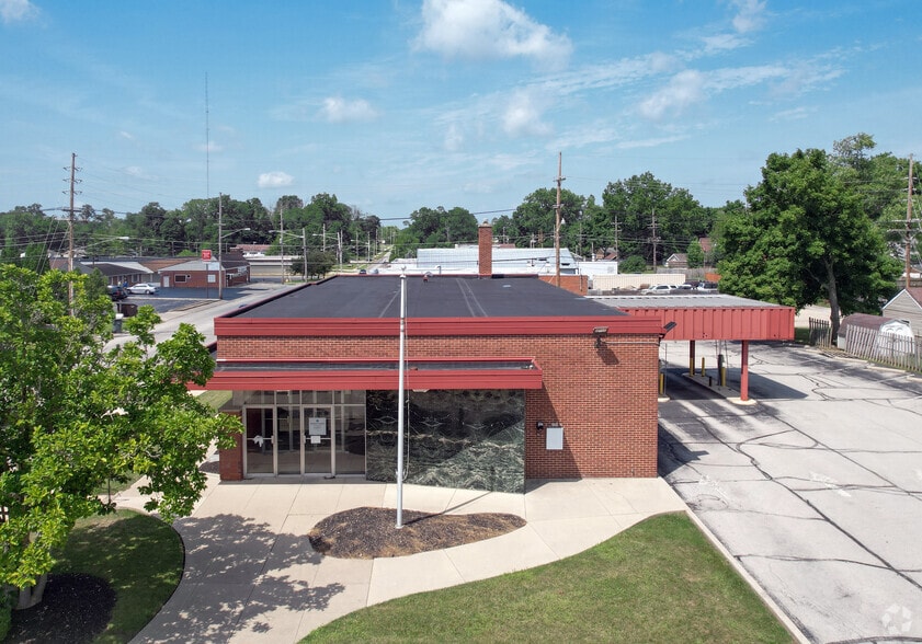 2 NW 18th St, Richmond, IN for lease - Building Photo - Image 3 of 18