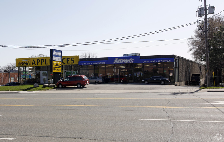 1024 Dundas St E, Mississauga, ON for lease - Building Photo - Image 3 of 7