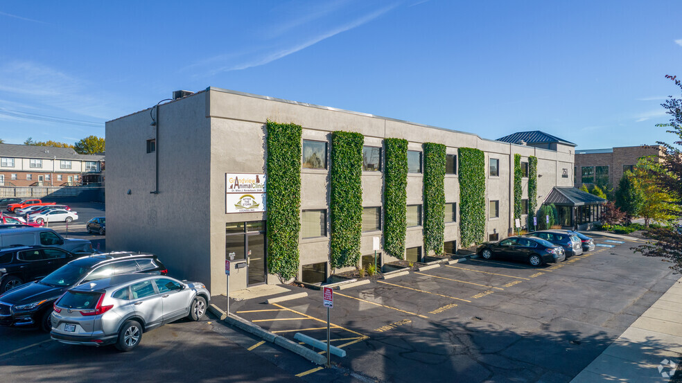 751 Northwest Blvd, Columbus, OH for lease - Primary Photo - Image 1 of 7