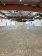 21600 Osborne St, Chatsworth, CA for lease Interior Photo- Image 1 of 3