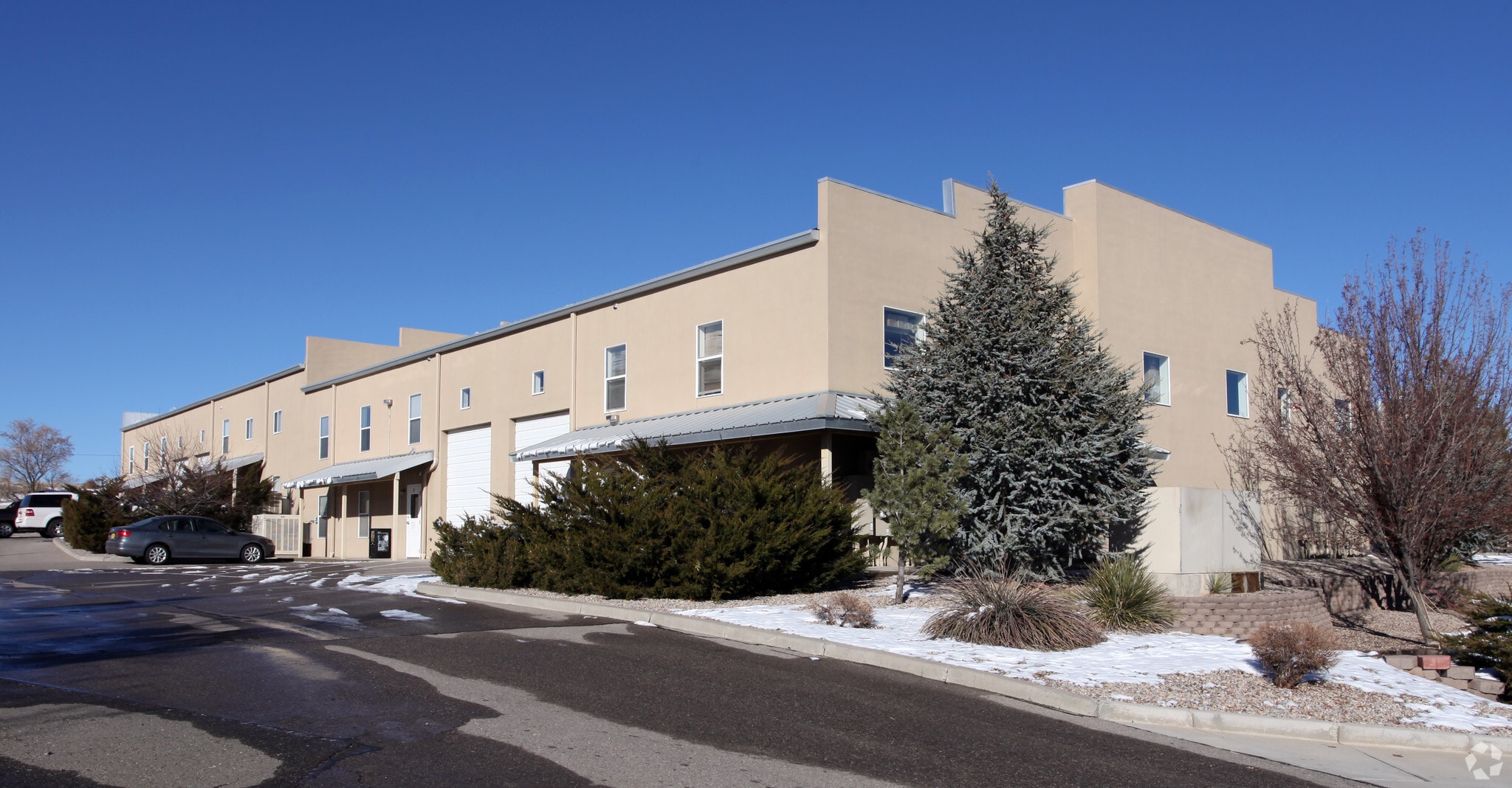 21 Bisbee Ct, Santa Fe, NM for sale Primary Photo- Image 1 of 24