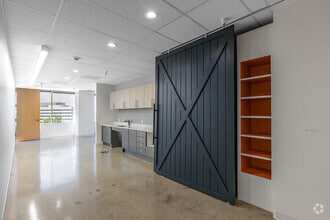 1349 Empire Central Dr, Dallas, TX for lease Interior Photo- Image 2 of 4