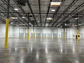 9025 S Kyrene Rd, Tempe, AZ for lease Interior Photo- Image 1 of 2