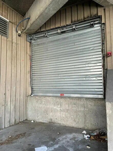 Flex in Aubervilliers for lease - Building Photo - Image 3 of 9