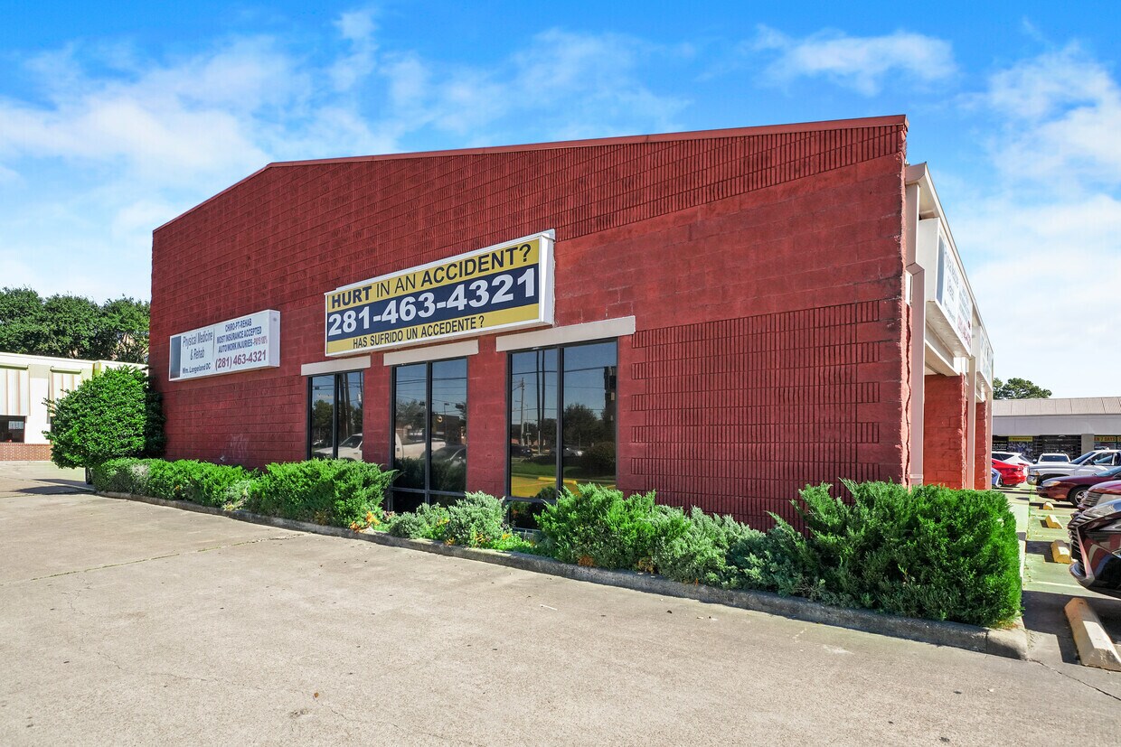 5848 Highway 6 N, Houston, TX for sale Building Photo- Image 1 of 1