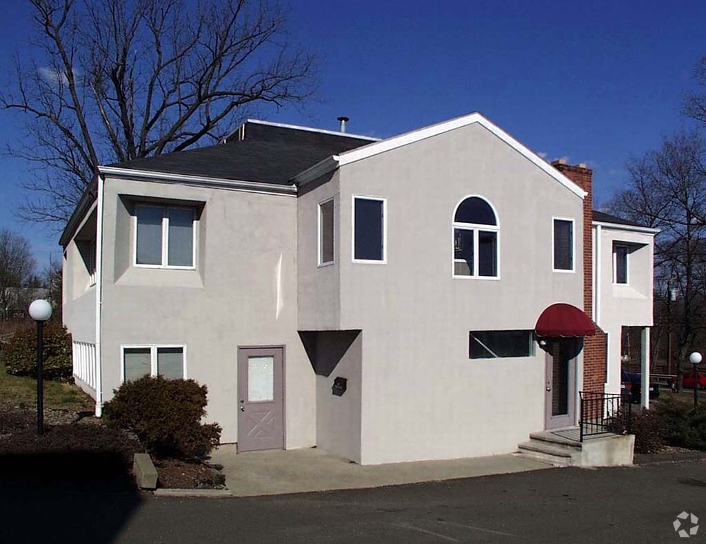 142 State St, North Haven, CT 06473 Property Record