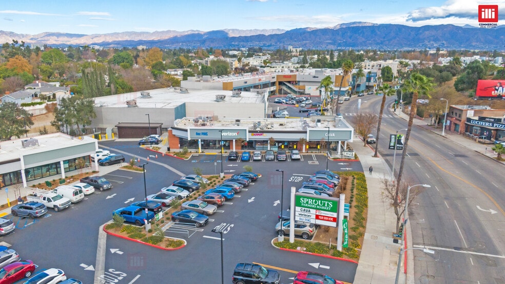 11275-11321 Ventura Blvd, Studio City, CA for lease - Building Photo - Image 3 of 6