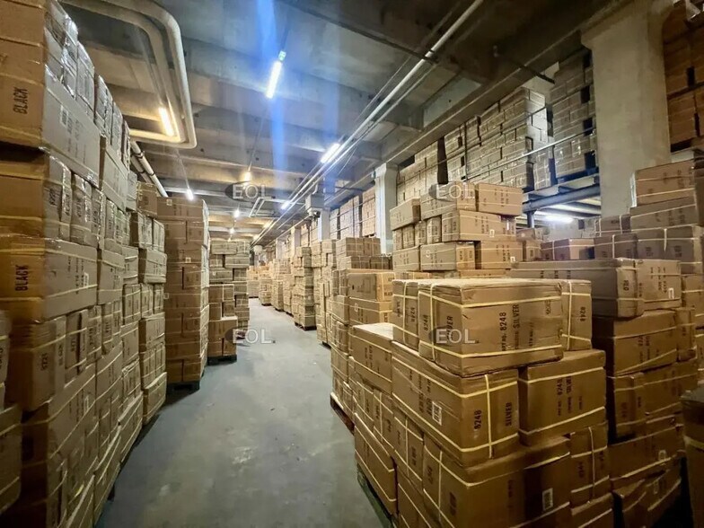 Flex in Garges-lès-Gonesse for lease - Building Photo - Image 3 of 14