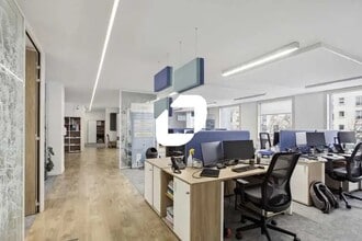 11-19 Rue De La Vanne, Montrouge for lease Interior Photo- Image 2 of 14