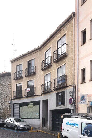 Calle Tomás Luís de Victoria, 10, Ávila, Ávila for lease - Building Photo - Image 2 of 2