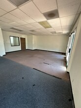 38424 10th St, Palmdale, CA for lease Interior Photo- Image 2 of 7