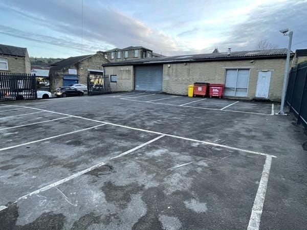 James St, Elland for lease - Building Photo - Image 2 of 3