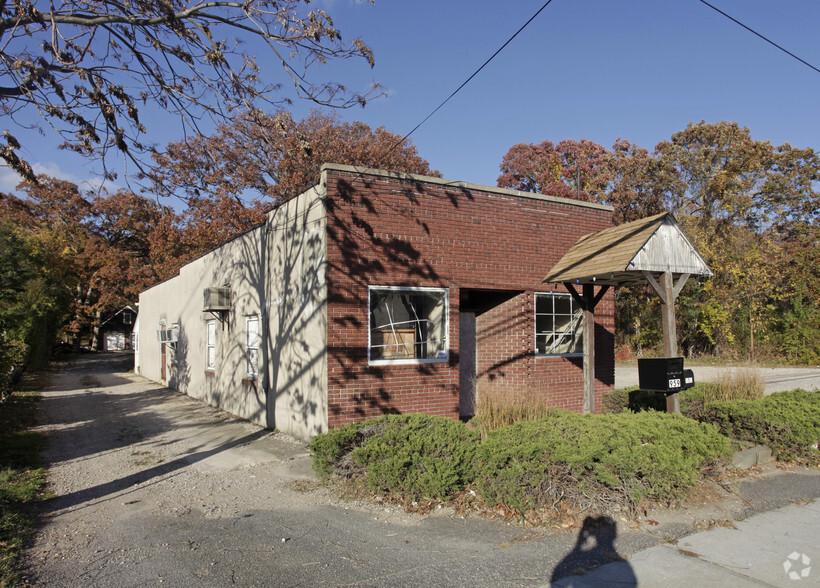 959 W Jericho Tpke, Smithtown, NY for sale - Building Photo - Image 1 of 3