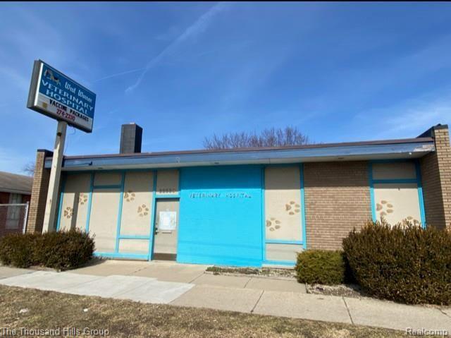 22530 W Warren Ave, Redford, MI for lease - Primary Photo - Image 1 of 16