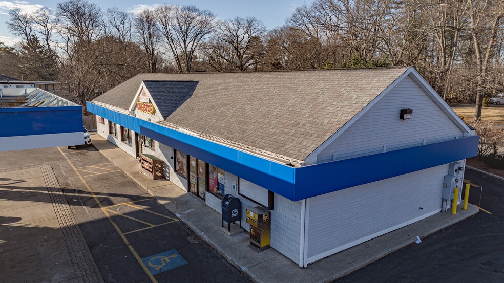 192 Elm St, Salisbury, MA for lease - Building Photo - Image 1 of 17