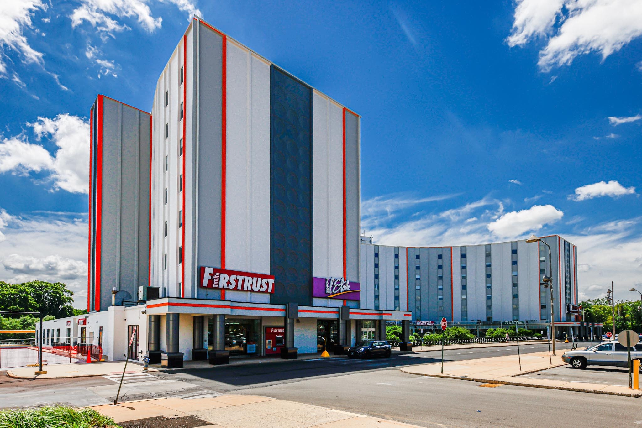 261 Old York Rd, Jenkintown, PA for lease Building Photo- Image 1 of 37