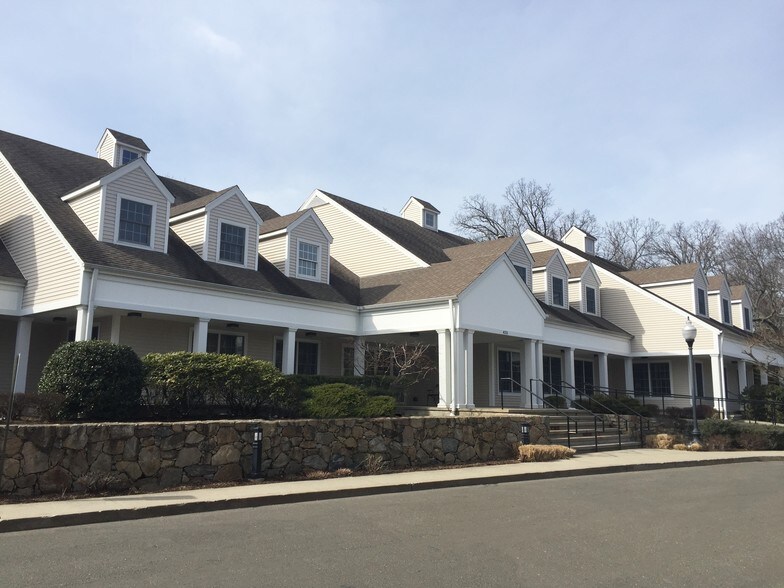 455 Boston Post Rd, Darien, CT 06820