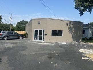 More details for 928 Block St, Port Neches, TX - Office for Sale