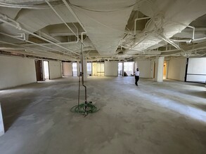 888 W 6th St, Los Angeles, CA for lease Interior Photo- Image 1 of 4