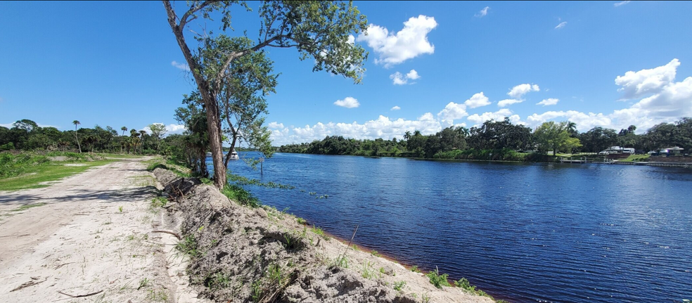 0 Florida 29, Labelle, FL 33935 - Caloosahatchee River Marina | LoopNet